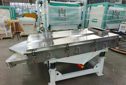 High quality grain linear vibrating screen vibrating screen soybean vibrating screen screening machine